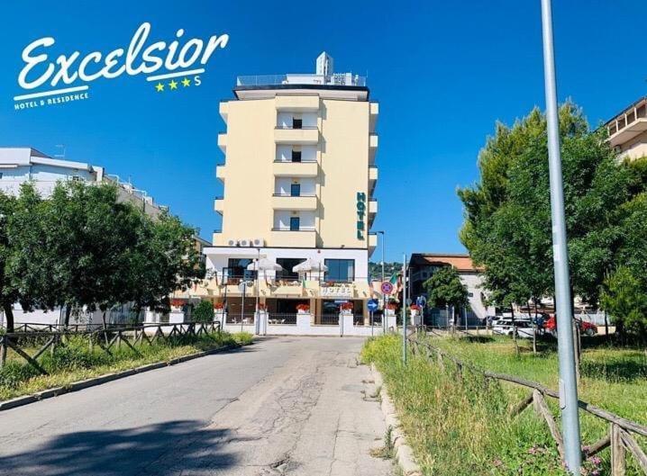 Hotel Excelsior Montesilvano Exterior foto